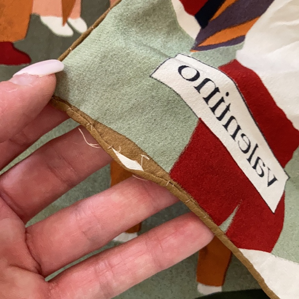 Valentino Large Golf tournament scarf 🧣 silk - Picture 3 of 6
